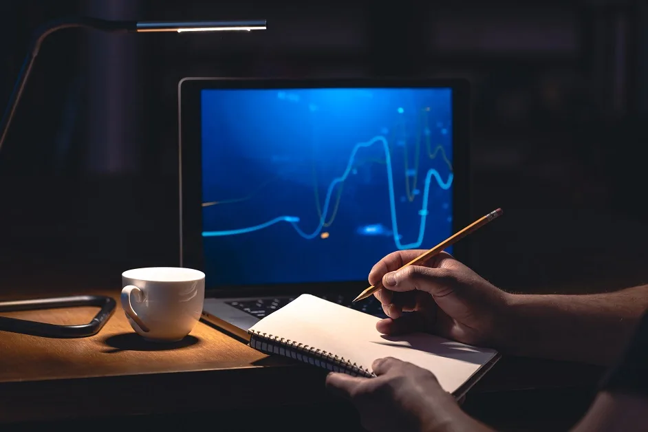 Uudelleenjärjestelyt etenevät